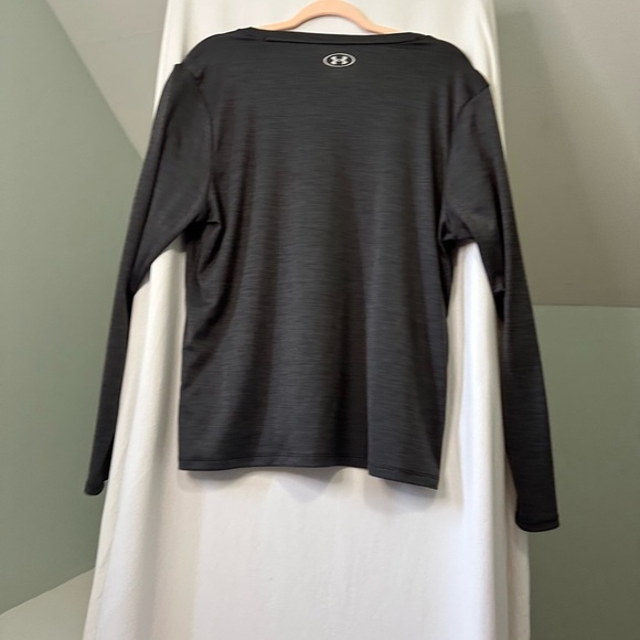 Under Armour Dark Gray Long Sleeve Shirt Size XL - Picture 4 of 7